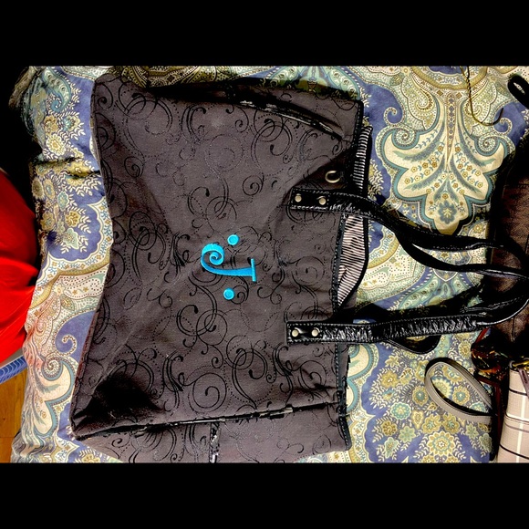 Thirty One Cindy tote - Picture 1 of 1